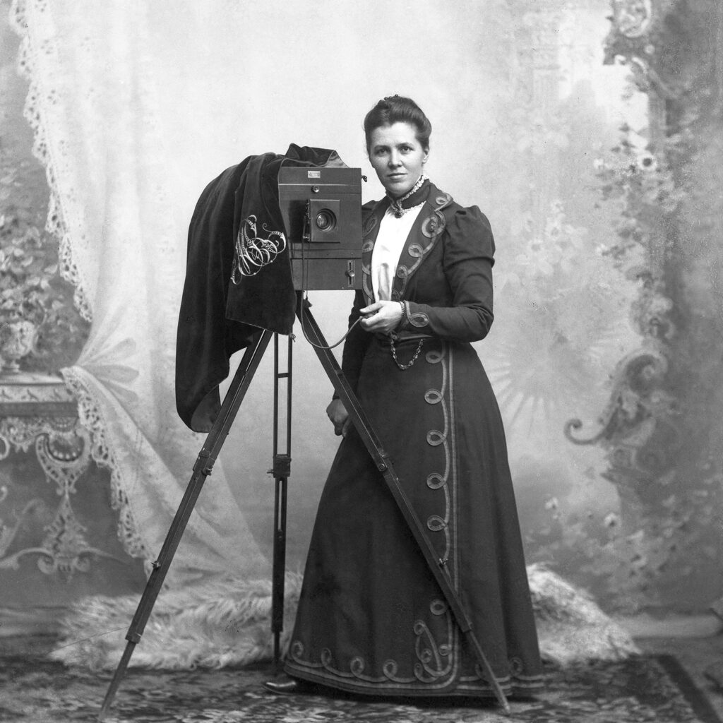 2Mathilda Ranch, självporträtt, ca 1900. Halland kulturhistoriska museum